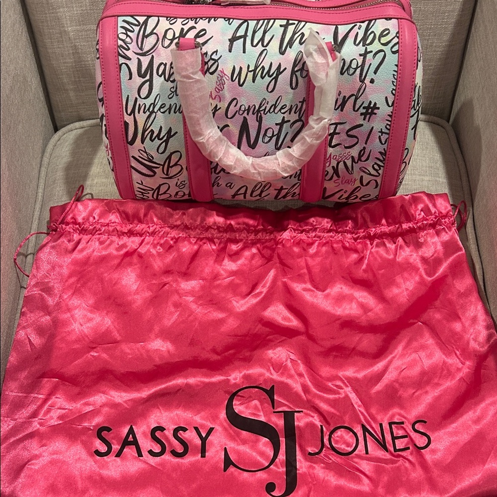 Sassy Jones Dottie Gianna Graffiti Pink “Why Not”Tote - Picture 6 of 8